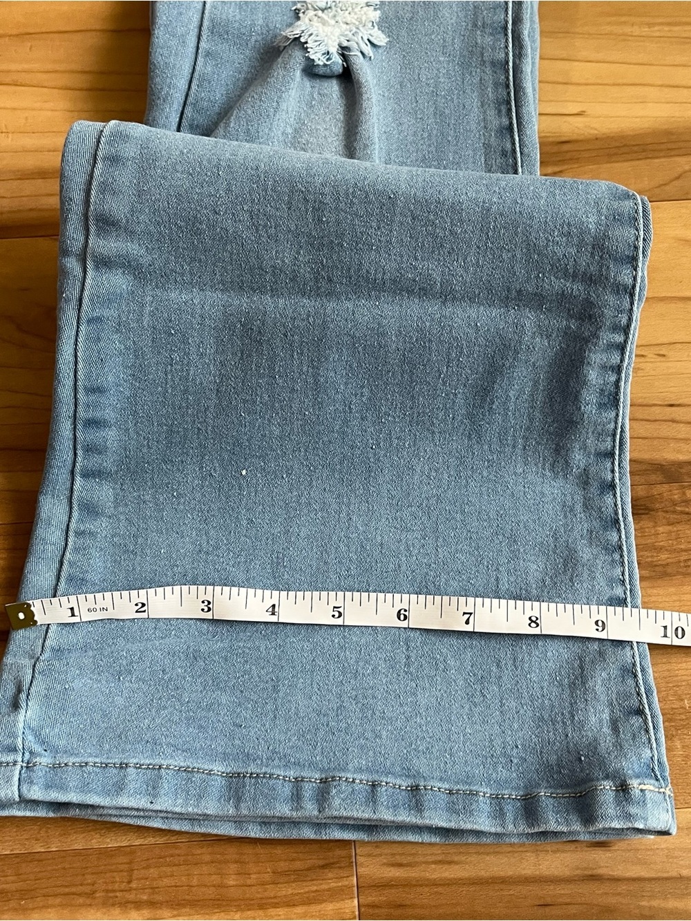California Vintage Light Wash Distressed Flare Jeans Size 11/30 - Picture 9 of 9